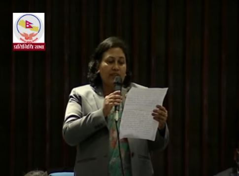 संसदीय समितिको निर्देशन अवज्ञा नगर्न सरकारलाई एमालेको ध्यानाकर्षण, विद्यार्थीलाई खोप तुरुन्त लगाउन माग